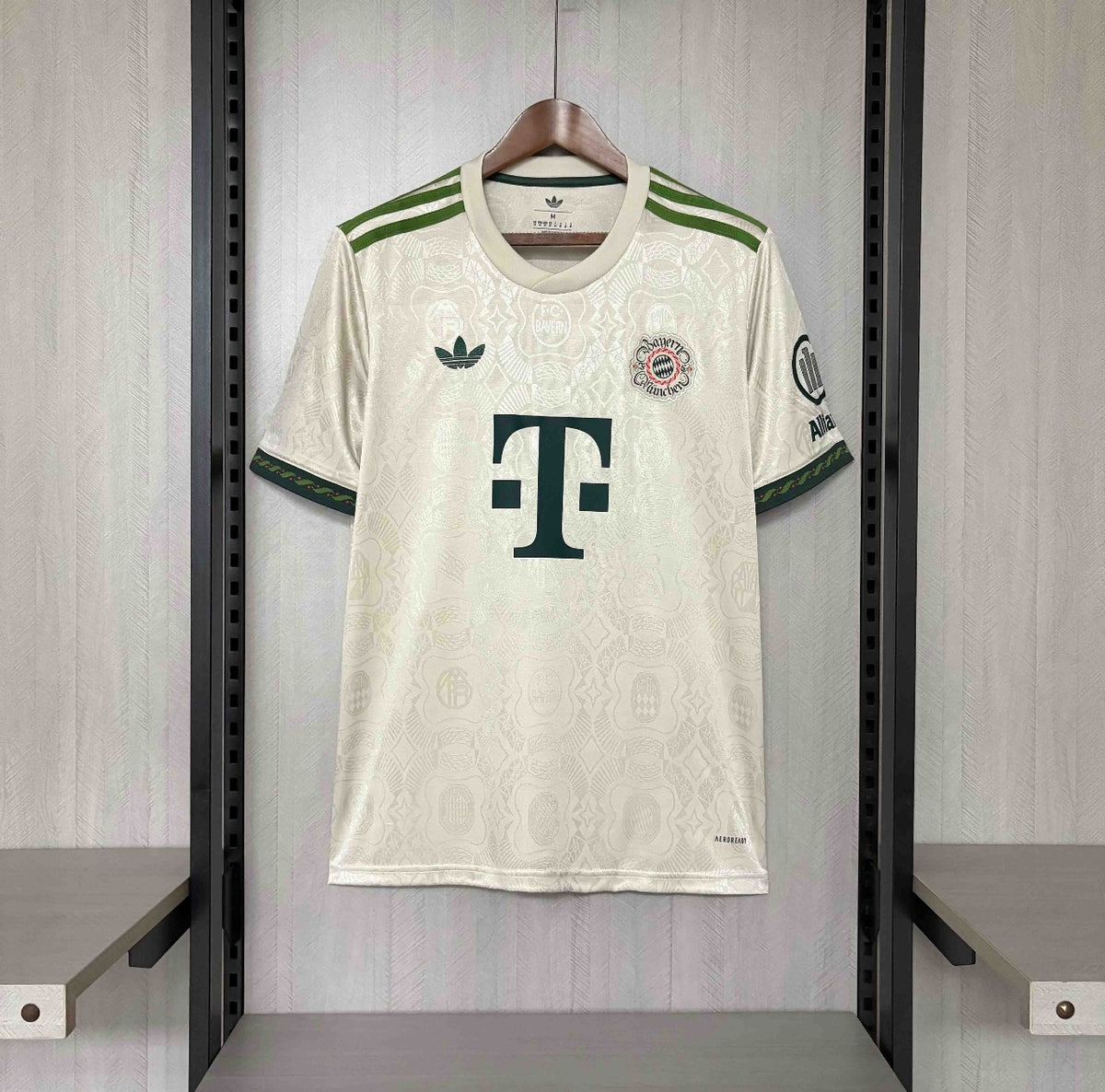 Bayern Munich Oktoberfest Jersey 25 26 Season